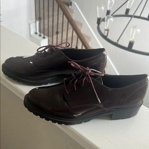 Women's Burgundy Oxford Shoes